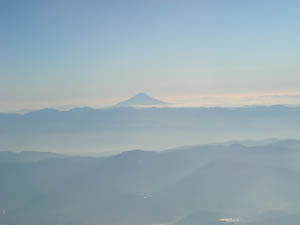 恵那山上空から見た富士山